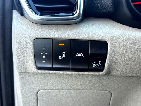 Used 2022 Kia Sportage EX w/ EX Technology Package image 37