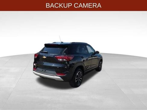 Used 2025 Chevrolet TrailBlazer LT FWD image 7