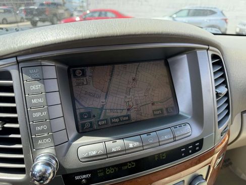 Used 2004 Lexus LX 470 4WD image 32