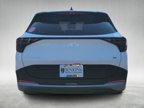 New 2026 Kia Sportage LX image 4
