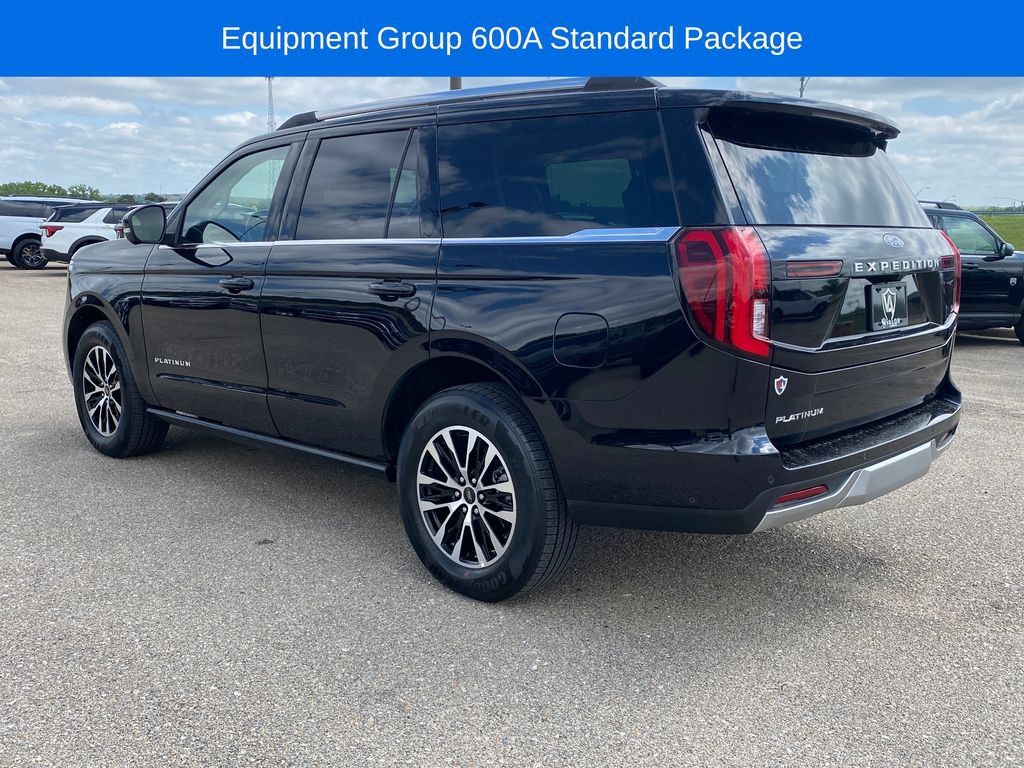 Used 2025 Ford Expedition Platinum AWD/4WD image 4