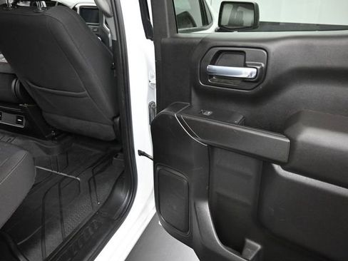 Used 2022 Chevrolet Silverado 1500 Custom RWD image 19