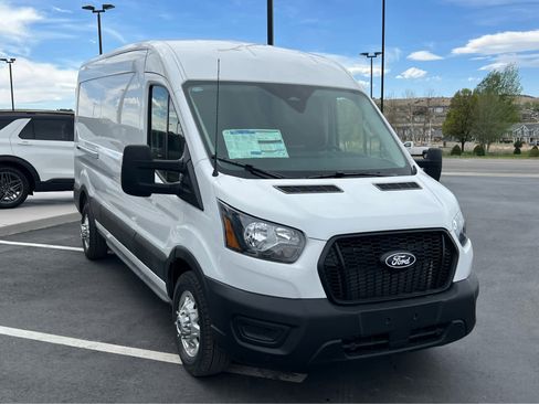 New 2026 Ford Transit 250 148 Medium Roof Extended AWD image 4