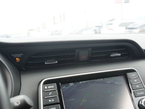 Used 2025 Nissan Kicks Play S FWD image 14