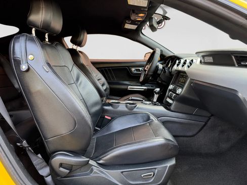 Used 2015 Ford Mustang GT Premium RWD image 18