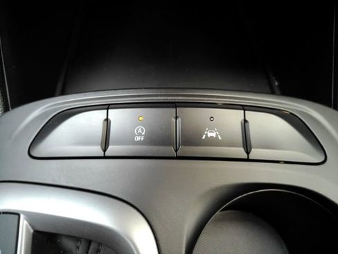 Used 2026 Buick Envista Preferred FWD image 46