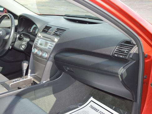 Used 2009 Toyota Camry XLE image 22