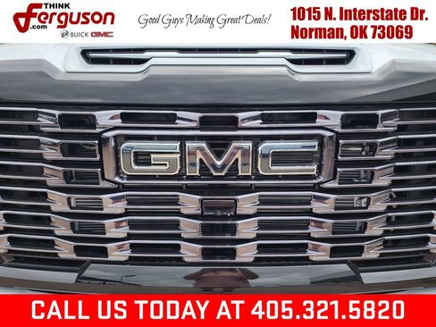 New 2026 GMC Sierra 3500 Denali Ultimate AWD/4WD image 8