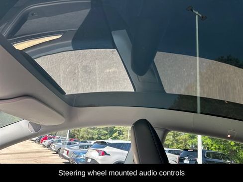 Used 2023 Tesla Model Y Long Range AWD/4WD image 15