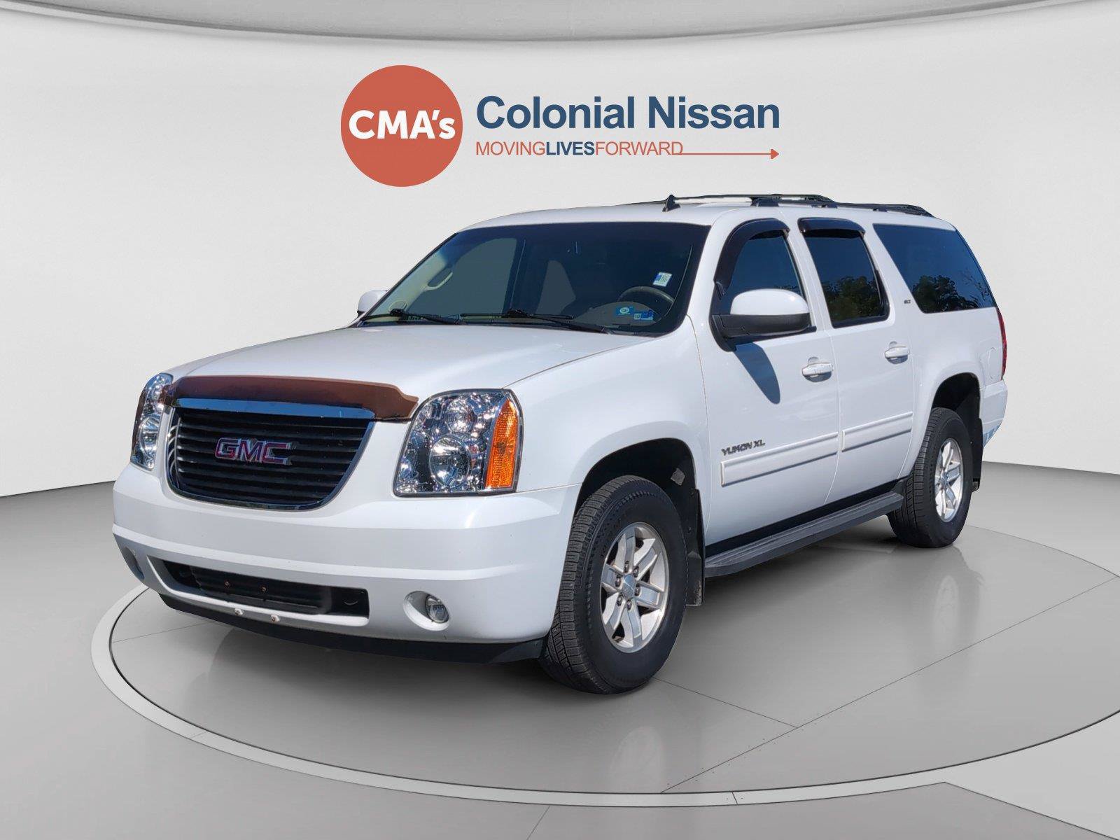 Used 2013 GMC Yukon XL SLT AWD/4WD image 1