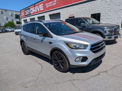 Used 2017 Ford Escape Titanium image 1