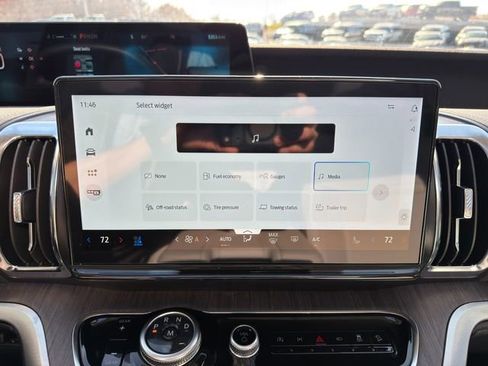 Used 2025 Ford Expedition Max Platinum w/ Platinum Ultimate Package image 42