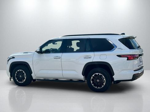 Used 2026 Toyota Sequoia SR5 w/ SR5 Premium Package AWD/4WD image 8