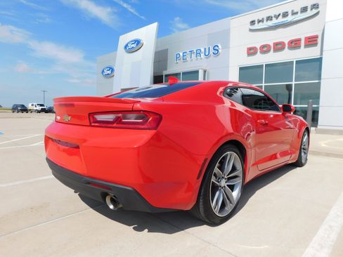 Used 2018 Chevrolet Camaro LT w/ RS Package image 4