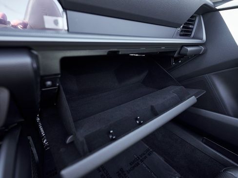 Used 2024 Porsche 911 Carrera 4S image 70