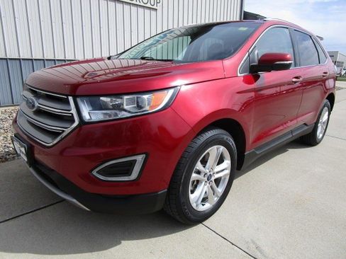 Used 2016 Ford Edge Titanium w/ Technology Package AWD/4WD image 1