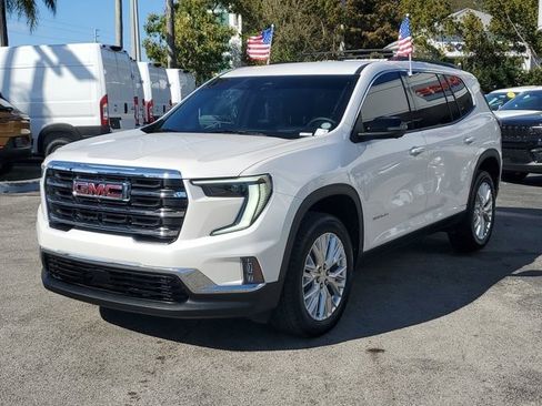 Used 2024 GMC Acadia Elevation image 3