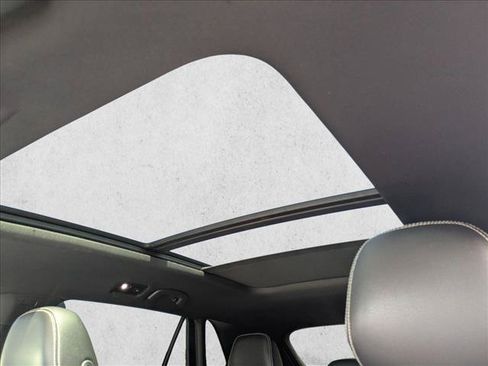 Used 2021 Volkswagen Atlas Cross Sport SE w/ Panoramic Sunroof Package FWD image 15