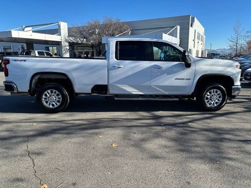 Used 2025 Chevrolet Silverado 3500 LT w/ Convenience Package image 6