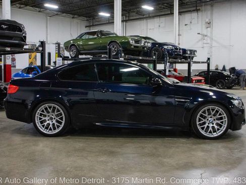 Used 2013 BMW M3 Coupe w/ Premium Pkg RWD image 8