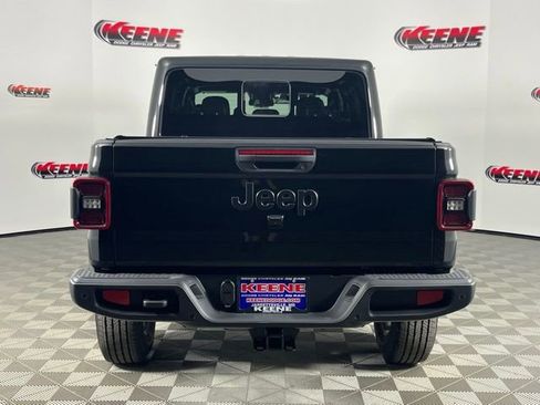 New 2025 Jeep Gladiator Sport w/ Premium Package image 7