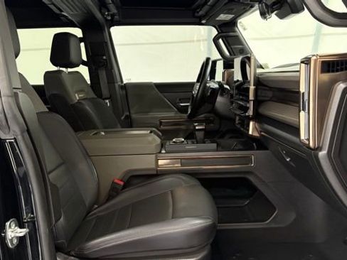 Used 2025 GMC Hummer EV 2X image 22