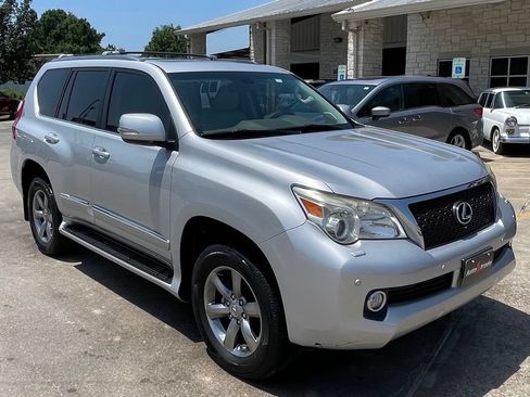 Used 2013 Lexus GX 460 Premium AWD/4WD image 2
