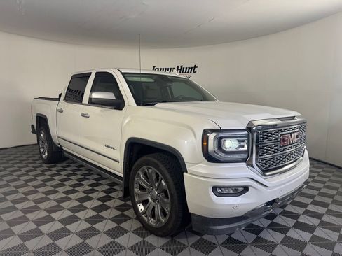 Used 2017 GMC Sierra 1500 Denali w/ Denali Ultimate Package AWD/4WD image 6