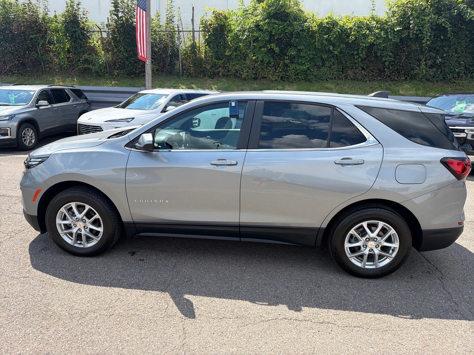 Used 2024 Chevrolet Equinox LT AWD/4WD image 12