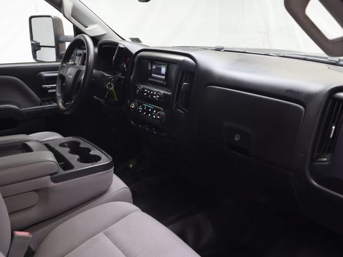 Used 2015 Chevrolet Silverado 2500 W/T w/ WT Convenience Package AWD/4WD image 10