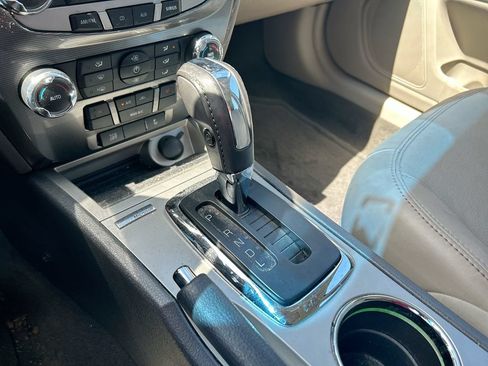Used 2012 Ford Fusion SEL FWD image 22