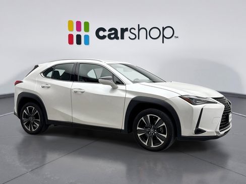 Used 2022 Lexus UX 200 image 7