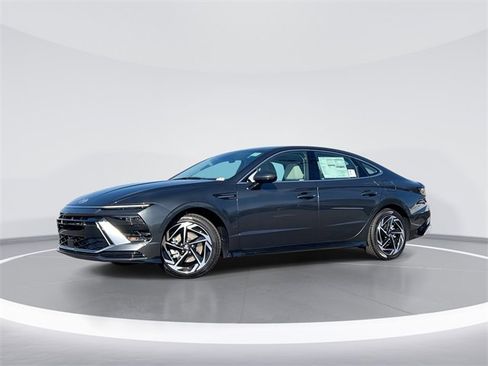 New 2026 Hyundai Sonata SEL image 1