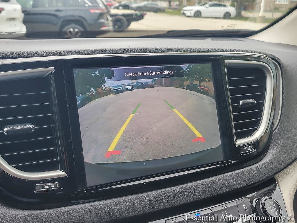 Used 2024 Chrysler Pacifica Touring-L FWD image 22