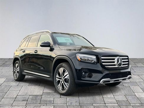 New 2026 Mercedes-Benz GLB 250 4MATIC image 1