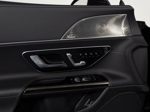 Used 2022 Mercedes-Benz SL 63 AMG 4MATIC image 11