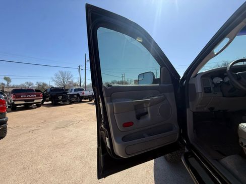 Used 2005 Dodge Ram 2500 Truck SLT AWD/4WD image 8
