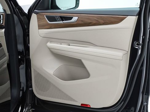 New 2026 Volkswagen Atlas SE image 31