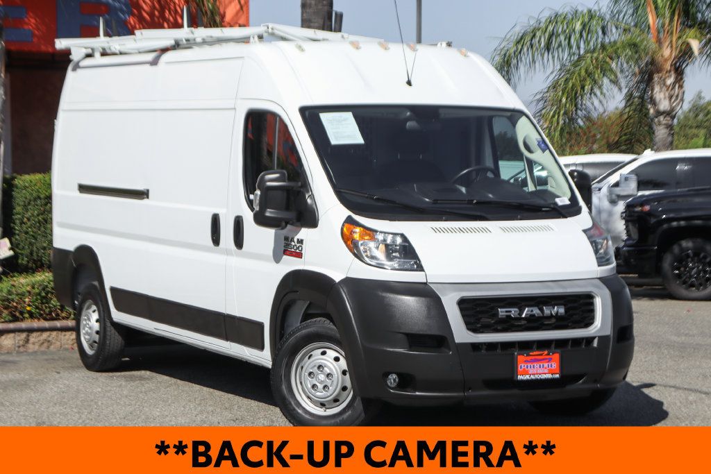Used 2021 RAM ProMaster 2500 w/ Convenience Group FWD image 2