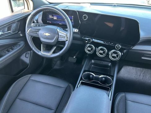 Used 2024 Chevrolet Blazer EV LT AWD/4WD image 15