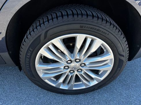 Used 2019 Cadillac XT5 Premium Luxury w/ Driver Assist Package image 15