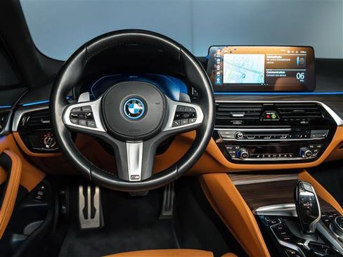 Used 2023 BMW 530e w/ M Sport Package RWD image 20
