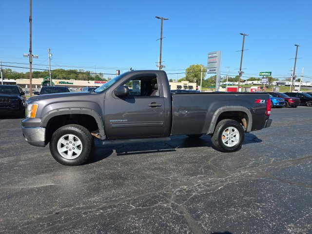 Used 2011 GMC Sierra 1500 SLE w/ SLE Preferred Package AWD/4WD image 3