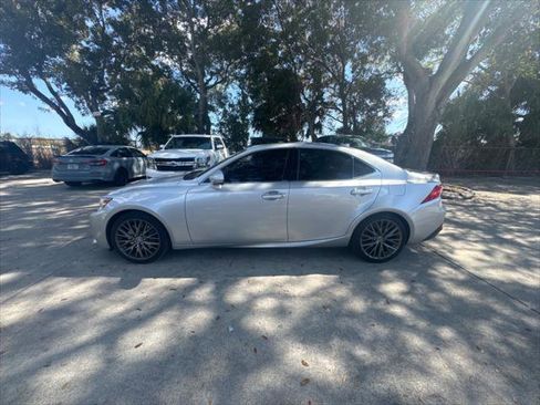 Used 2016 Lexus IS 200t image 11