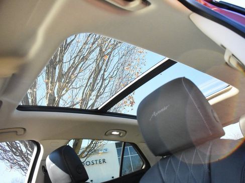 Used 2023 Buick Envision Avenir AWD/4WD image 61