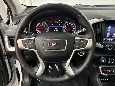 Used 2022 GMC Terrain SLT AWD/4WD image 14