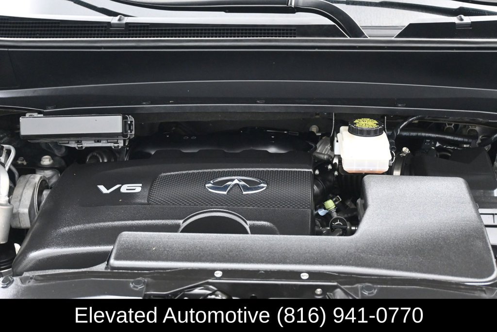 Used 2017 INFINITI QX60 Luxe w/ Deluxe Technology Package AWD/4WD image 34