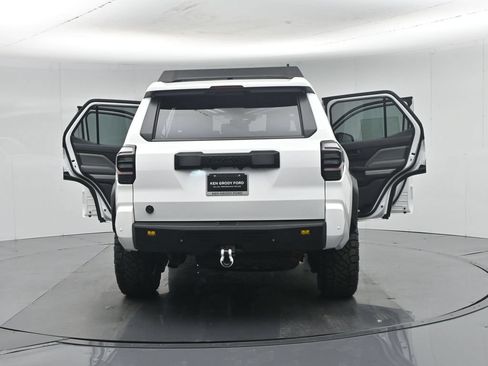 Used 2025 Toyota 4Runner Trailhunter AWD/4WD image 35