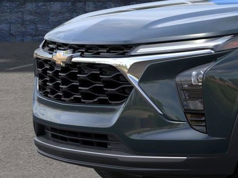 New 2026 Chevrolet Trax LT w/ LT Convenience Package FWD image 13