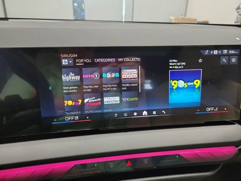 Used 2025 BMW X3 xDrive30i w/ Premium Package image 51